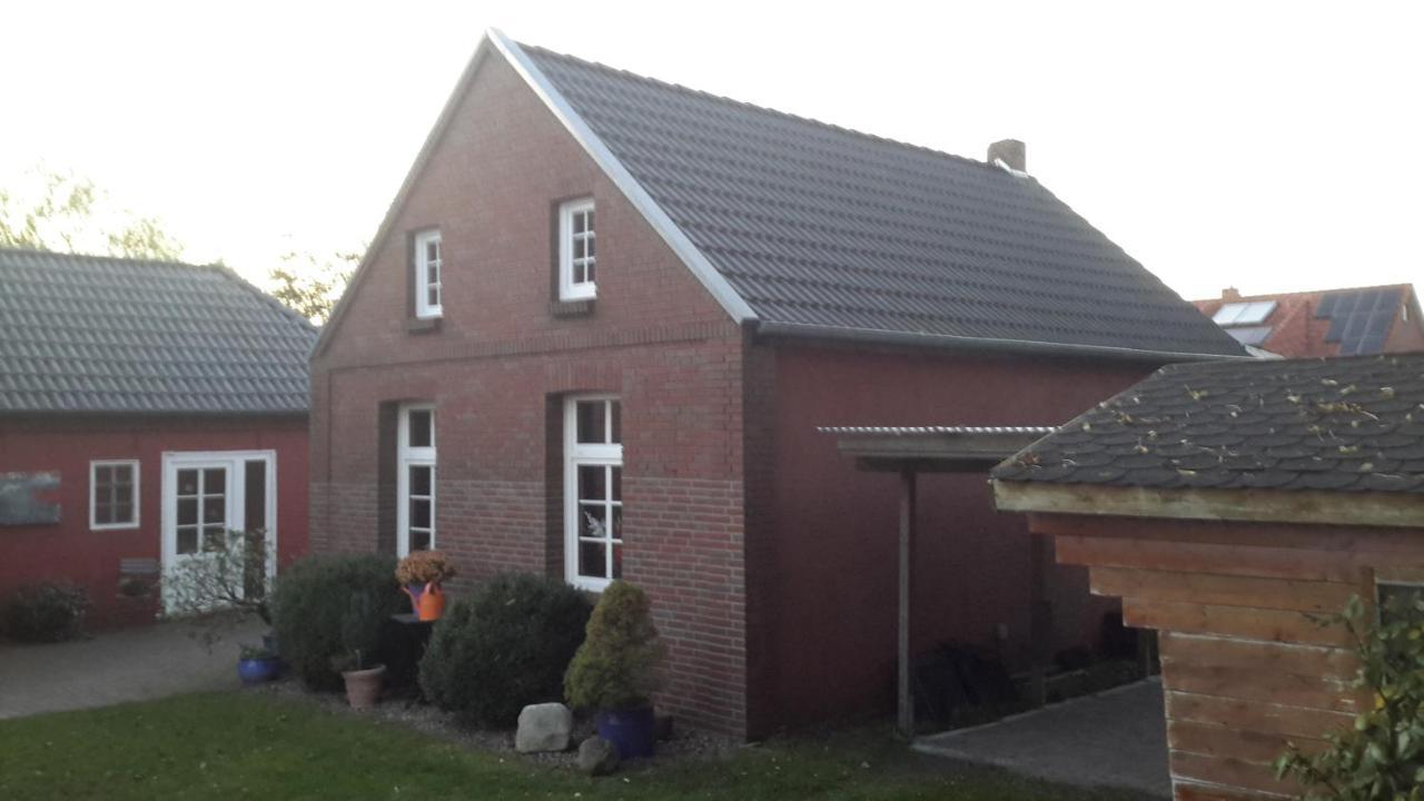 Sommerhaus Esens Exterior photo
